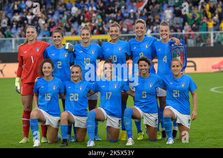 Genova, Italy. 10th Oct, 2022. Team Italy during Women Italy vs Brazil, friendly football match in Genova, Italy, October 10 2022 Credit: Independent Photo Agency/Alamy Live News Stock Photo