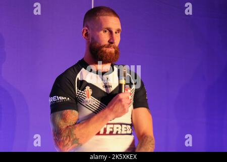 Manchester, UK. 10th Oct, 2022. Science and Industry Museum, Liverpool Road, Manchester, 10th October 2022. Rugby League World Cup 2021 Tournament Launch Sam Tomkins of England speaks during the Rugby League World Cup 2021 Tournament Launch Credit: Touchlinepics/Alamy Live News Stock Photo