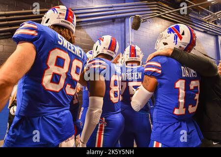 Buffalo Bills center Greg Van Roten (75) walks back to the line of  scrimmage during an NFL football game against the Tennessee Titans, Monday,  Sept. 19, 2022, in Orchard Park, N.Y. (AP