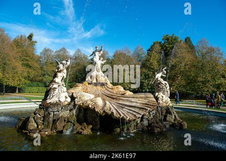 Taplow, Buckinghamshire, UK. 11th October, 2022. The Fountain of Love at Cliveden. It was a beautiful sunny day today in the National Trust gardens at Cliveden. Many of the summer plants are still in bloom. Credit: Maureen McLean/Alamy Live News Stock Photo