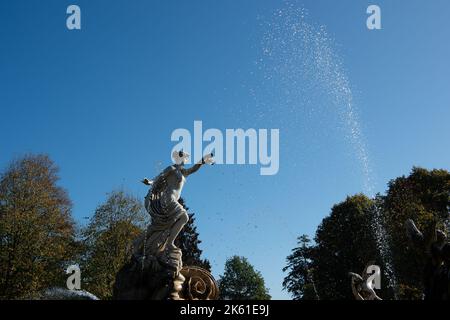 Taplow, Buckinghamshire, UK. 11th October, 2022. The Fountain of Love at Cliveden. It was a beautiful sunny day today in the National Trust gardens at Cliveden. Many of the summer plants are still in bloom. Credit: Maureen McLean/Alamy Live News Stock Photo