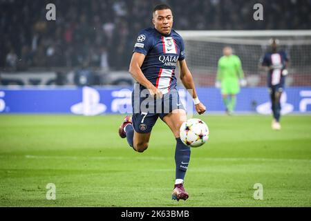 Paris, France, France. 11th Oct, 2022. Kylian MBAPPE of PSG during the UEFA Champions League group H match between Paris Saint-Germain and SL Benfica at Parc des Princes Stadium on October 11, 2022 in Paris, France. (Credit Image: © Matthieu Mirville/ZUMA Press Wire) Credit: ZUMA Press, Inc./Alamy Live News Stock Photo
