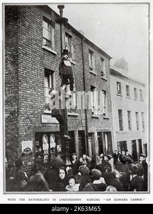 LONDONDERRY, DERRY, NORTHERN IRELAND - AUGUST 1975. British Army ...