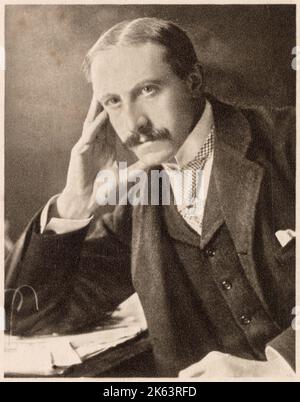 Alfred Milner, 1st Viscount Milner, KG, GCB, GCMG, PC (1854 û 1925) English statesman and colonial administrator who played a role in the formulation of British foreign and domestic policy between the mid-1890s and early 1920s. Stock Photo