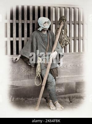 1860's Japan - portrait of a porter Felice or Felix Beato (1832 - 29 January 1909),  Italian-British photographer working mostly in India, Japan, China Stock Photo