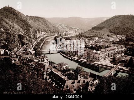 Vintage 19th century / 1900 photograph: Bad Ems, a town in Rheinland Pfalz, Germany. It is the administrative seat of the Rhein-Lahn rural district and is well known as a spa on the river Lahn. River, city and bridges. Stock Photo