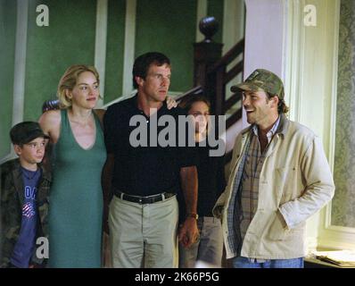 WILSON,STONE,QUAID,STEWART,DORFF, COLD CREEK MANOR, 2003 Stock Photo