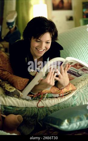 MANDY MOORE, HOW TO DEAL, 2003 Stock Photo