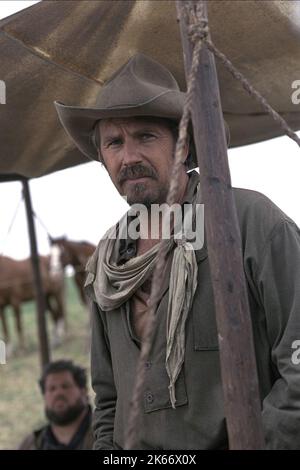 KEVIN COSTNER, OPEN RANGE, 2003 Stock Photo