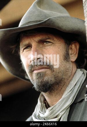 KEVIN COSTNER, OPEN RANGE, 2003 Stock Photo