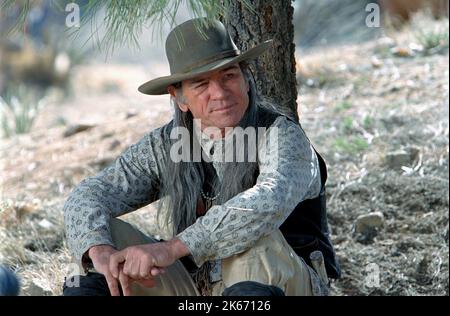 TOMMY LEE JONES, THE MISSING, 2003 Stock Photo