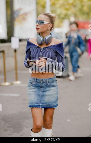 Street style, Louise Ragot (Louise RGT) arriving at EENK Spring Summer ...