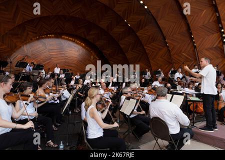 Boston Landmarks Orchestra summer outdoor concert at the Hatch Shell on the Esplanade, Boston, Massachusetts Stock Photo