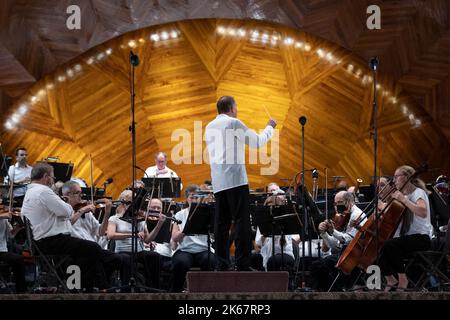 Boston Landmarks Orchestra summer outdoor concert at the Hatch Shell on the Esplanade, Boston, Massachusetts Stock Photo