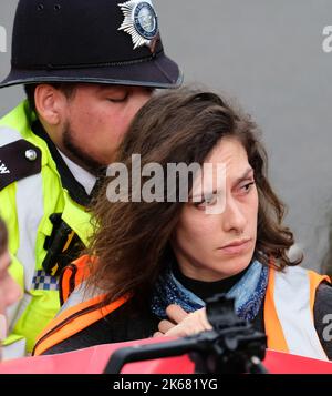 Westminster, London, UK. 12th Oct 2022. Climate change protesters at the Houses of Parliament. Credit: Matthew Chattle/Alamy Live News Stock Photo