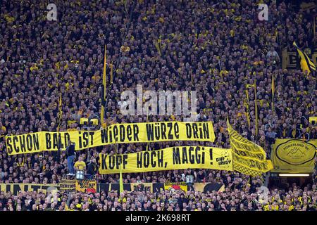 Naples, Italy. 12th Oct, 2022. DORTMUND - Borussia Dortmund supporters Gelbe Wand during the Bundesliga match between Borussia Dortmund and FC Bayern Munich at Signal Iduna park on October 8, 2022 in Dortmund, Germany. ANP | Dutch Height | GERRIT FROM COLOGNE Credit: ANP/Alamy Live News