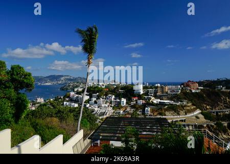 Hilly Las Playas and La Quebrada (foreground) neighborhoods on Acapulco Bay, Acapulco, Mexico Stock Photo