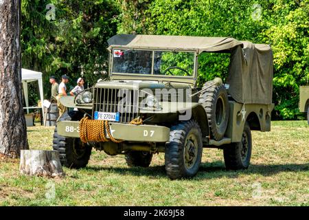 28 august 2022 Villa Varda Brugnera Italy: Military-historical reconstruction of the First World war. Exhibition of vintage military vehicles Stock Photo