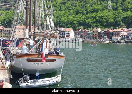 Pasaia, Spain - 27 May, 2022: tall ships and sailing boats at the Pasaia Maritime Festival, Gipzukoa, Spain Stock Photo