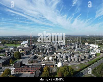 Chemical Plant of Ineos Solvents and Huntsman, Moers Stock Photo - Alamy