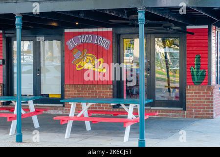 NEW ORLEANS, LA, USA - SEPTEMBER 21, 2022: El Taco Loco Mexican Restaurant in Uptown New Orleans Stock Photo