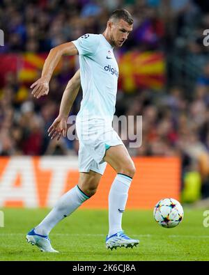 Edin Dzeko of Inter Milan during the UEFA Champions League match, group C between FC Barcelona and Inter Milan played at Spotify Camp Nou Stadium on October 12, 2022 in Barcelona, Spain. (Photo by Colas Buera / PRESSIN) Stock Photo