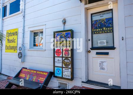 NEW ORLEANS, LA, USA - SEPTEMBER 27, 2022: Entrance to Uptown Music Exchange on Octavia Street Stock Photo
