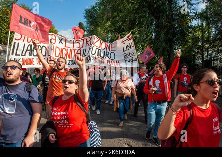 ROME, ITALY - OCTOBER 10, 2022: 'Italia, Europa, ascoltate il lavoro', CGIL National Trade Union Demonstration. © Andrea Sabbadini Stock Photo