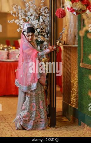 Pakistani wedding: Bride at Traditional Nikah ceremony in Karachi Stock Photo