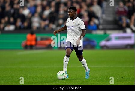 London, UK. 13th Oct, 2022. London UK 13th October 2022Francis Amuzu (Anderlecht) during the West Ham vs RSC Anderlecht Europa Conference League (Group B) match at the London Stadium Stratford. Credit: MARTIN DALTON/Alamy Live News Stock Photo