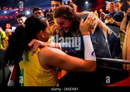 APELDOORN, NETHERLANDS - OCTOBER 13: Ana Carolina Da Silva of Brazil is congratulated by her girlfriend Anne Buijs of the Netherlands during the Semi Final match between Italy and Brazil on Day 19 of the FIVB Volleyball Womens World Championship 2022 at the Omnisport Apeldoorn on October 13, 2022 in Apeldoorn, Netherlands (Photo by Rene Nijhuis/Orange Pictures) Stock Photo