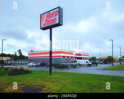 New Hartford, New York - Sep 13, 2022: Landscape Ultra Wide View of the AutoZone Store. Stock Photo