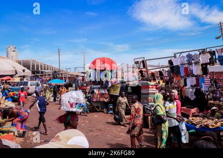 Kumasi, Ghana - April 04, 2022: Busy Street near the Ghana Central Market in Kumasi Stock Photo