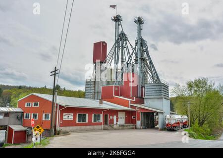 Narrowsburg, New York, United States of America – April 29, 2017. Narrowsburg Feed mill in Narrowsburg, NY. The feed mill is owned by Narrowsburg Feed Stock Photo