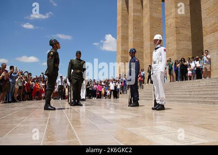 ANKARA, TURKIYE - JULY 14, 2022: Soldiers march for changing of the guard ceremony in Anitkabir where is the mausoleum of Ataturk, the founder and fir Stock Photo