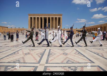 ANKARA, TURKIYE - JULY 14, 2022: Soldiers march for changing of the guard ceremony in Anitkabir where is the mausoleum of Ataturk, the founder and fir Stock Photo