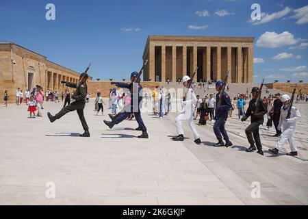 ANKARA, TURKIYE - JULY 14, 2022: Soldiers march for changing of the guard ceremony in Anitkabir where is the mausoleum of Ataturk, the founder and fir Stock Photo