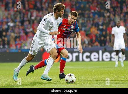 PLZEN, Czech Republic. , . Thomas Müller, Mueller, (25, FC Bayern Muenchen/FCB) Lukas Kalvach (23, Viktoria Pilsen) during the Championsleague Match between the Football Club Victoria PLZEN and Fc Bayern Muenchen, in the Doosan Arena, Stadium in PLZEN, Czech Republic on October 12. Copyright and Picture by Boris SCHUMACHER/ATP images (Schumacher Boris/ATP/SPP) Credit: SPP Sport Press Photo. /Alamy Live News Stock Photo