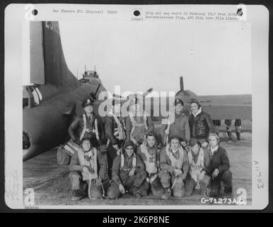 Lt. Biesecker And Crew Of The Boeing B-17 "Flying Fortress" Of The ...