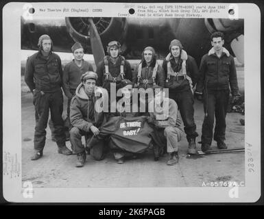 Lt. Calloway And Crew Of The Boeing B-17 'Flying Fortress' 'Be There Baby' Of The 615Th Bomb Squadron, 401St Bomb Group, Stationed At An 8Th Air Force Base In England, 5 November 1944. Stock Photo