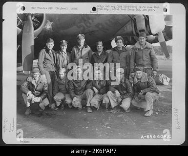 Crew 14 Of The 615Th Bomb Squadron, 401St Bomb Group, In Front Of A Boeing B-17 'Flying Fortress' At An 8Th Air Force Base In England, 7 October 1944. Stock Photo