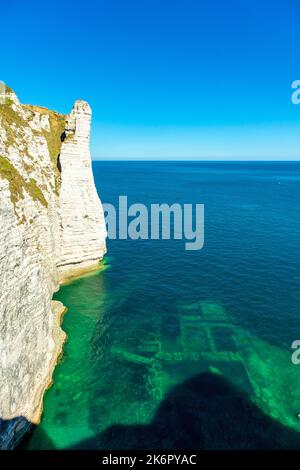 Beach walk on the beautiful alabaster coast near Étretat - Normandy - France Stock Photo