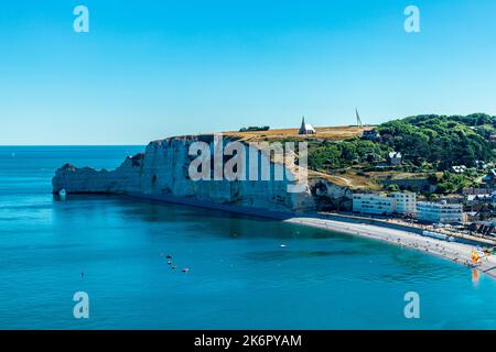 Beach walk on the beautiful alabaster coast near Étretat - Normandy - France Stock Photo