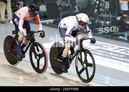 Saint Quentin En Yvelines, France. 14th Oct, 2022. Saint-Quentin-en-Yvelines, France, 14. October 2022; Emma HINZE of Germany vs van RIESSEN Laurine of the Netherlands for Bronze race during the Womens Sprint during the Day 3 of 112th World Championships on October 14, 2022 in Saint-Quentin-en-Yvelines, France. Credit: SPP Sport Press Photo. /Alamy Live News Stock Photo