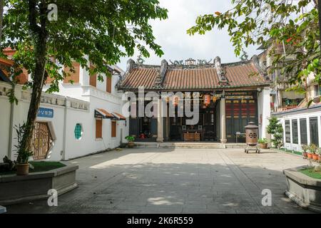 George Town, Malaysia - October 2022: Tokong Han Jiang, the Han Jiang Ancestral Temple, is the only Teochew-style temple in George Town. Stock Photo