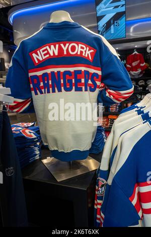 NHL Shop, New York City, 2022