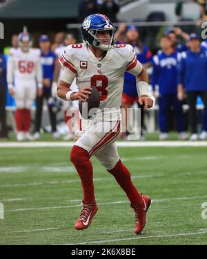 The New York Giants Daniel Jones, left, and San Francisco 49ers Brock ...