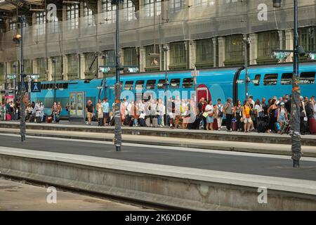 Paris, Gare de Lyon, TGV OUIGO // Paris, Gare de Lyon, TGV OUIGO Stock Photo