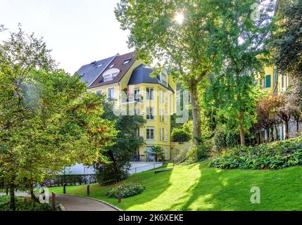 Le Plessis-Robinson, neue traditionelle Architektur // Le Plessis-Robinson, New Traditional Architecture Stock Photo