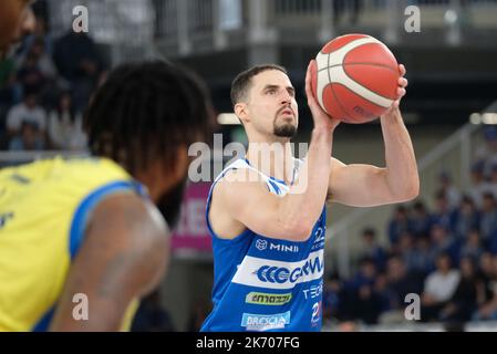 Brescia, Italy. 16th Oct, 2022. John Petrucelli - Germani Basket Brescia at free throw. during Germani Basket Brescia vs Ginova Scafati, Italian Basketball A Serie Championship in Brescia, Italy, October 16 2022 Credit: Independent Photo Agency/Alamy Live News Stock Photo